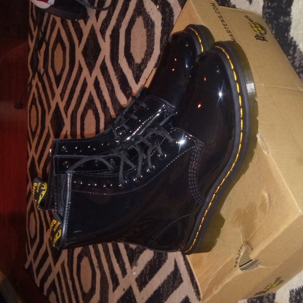 Dr. Martens AirWair- women's US size 8 combat boots